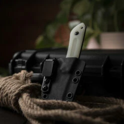 Schwarz Knives Overland Sport -KNIFE-LOUNGE Sales 2023 09 KnifeLounge Schwartz Overland jade4