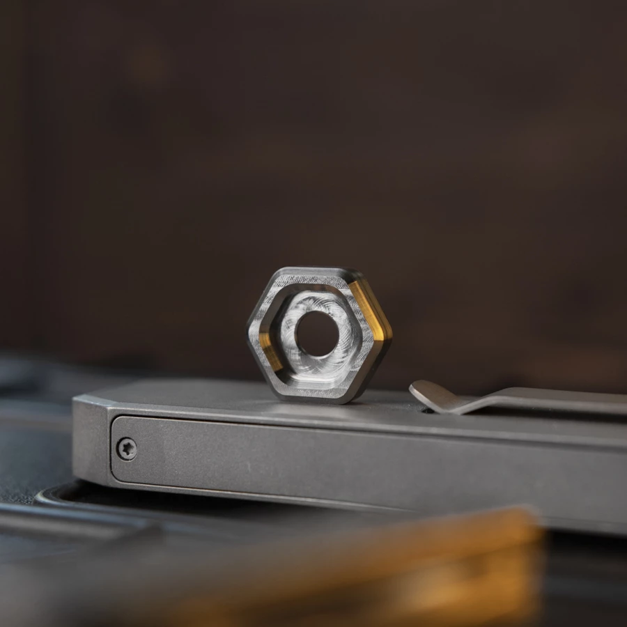 Guething Knives Micro Chit Titanium 1 Guething Knives Micro Chit Titanium