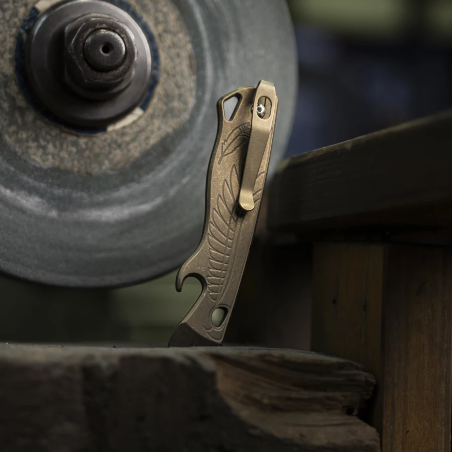 Lynch All Access Pass V2.7X "Double Wing" Prybar - Bronze 1 Lynch All Access Pass V2.7X "Double Wing" Prybar - Bronze