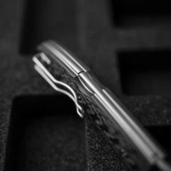 Spyderco SpyOpera Carbon Fiber Damasteel Sprint Run PlainEdge 9 Spyderco SpyOpera Carbon Fiber Damasteel Sprint Run PlainEdge -KNIFE-LOUNGE Sales Spyderco 4