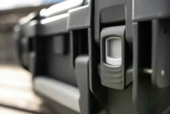 The Knife Lounge Case FIXED -KNIFE-LOUNGE Sales combat beads concealed 09 1