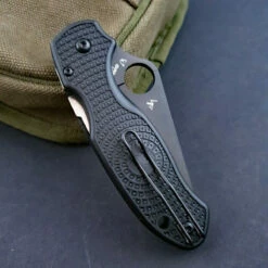 Spyderco Para 3 Lightweight All Black -KNIFE-LOUNGE Sales para3lwblackwireclip