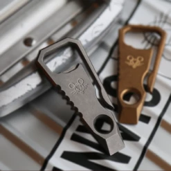 GiantMouse Caplifter / Prybar Titanium